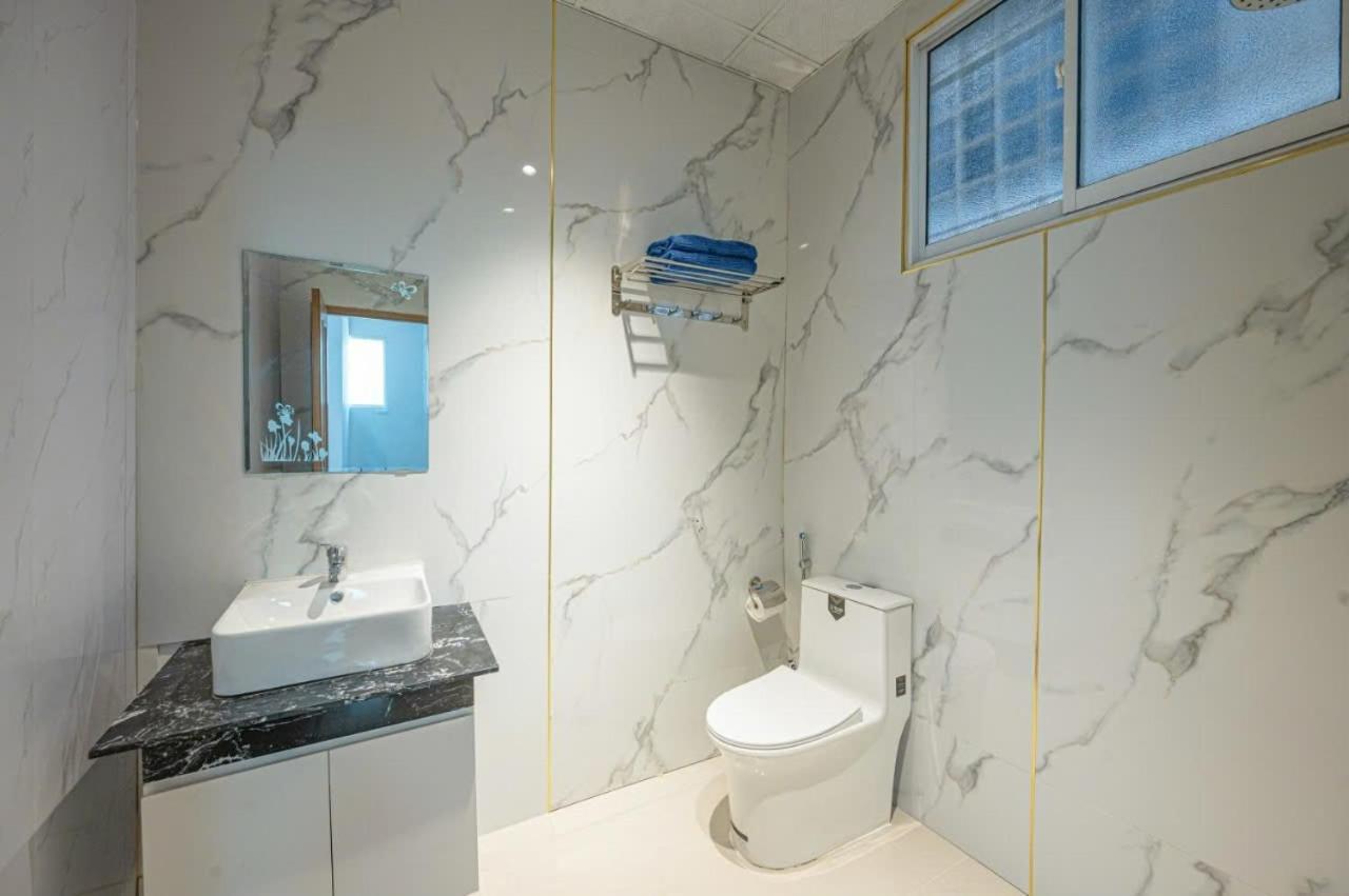 Q Hotel & Apartment Han Market دا نانغ المظهر الخارجي الصورة