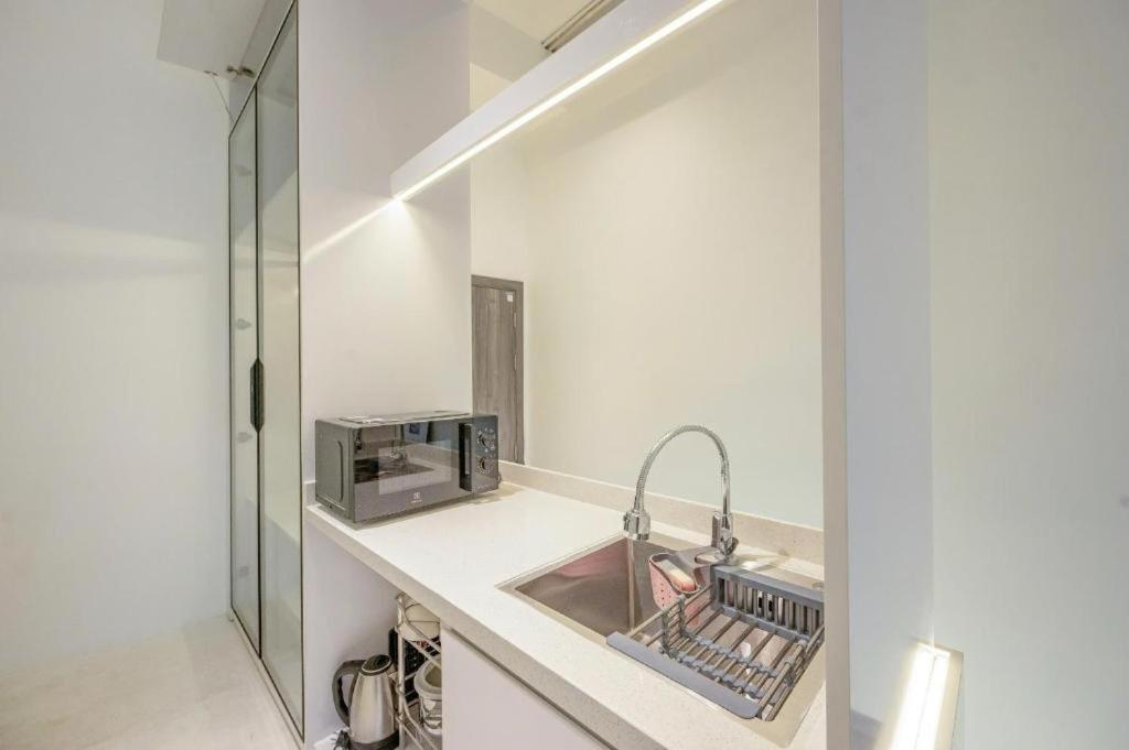 Q Hotel & Apartment Han Market دا نانغ المظهر الخارجي الصورة